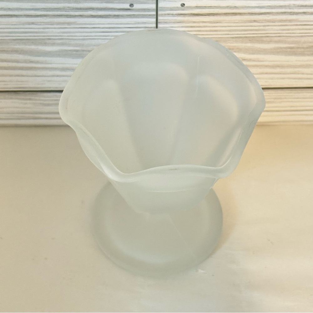 Vtg Anchor Hocking Set Of Four Frosted Tulip Glass Sundae Ice Cream Dishes Cups - Picture 3 of 4